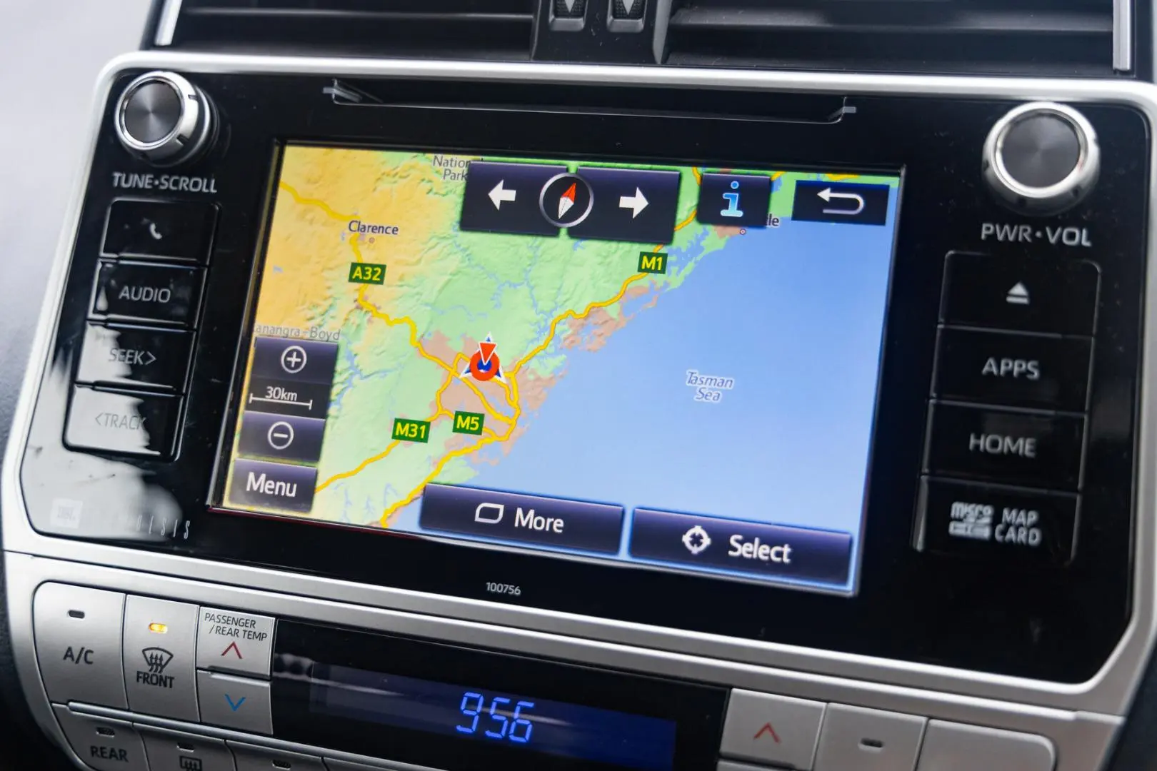 2019 Toyota Landcruiser Prado Gallery Image 12