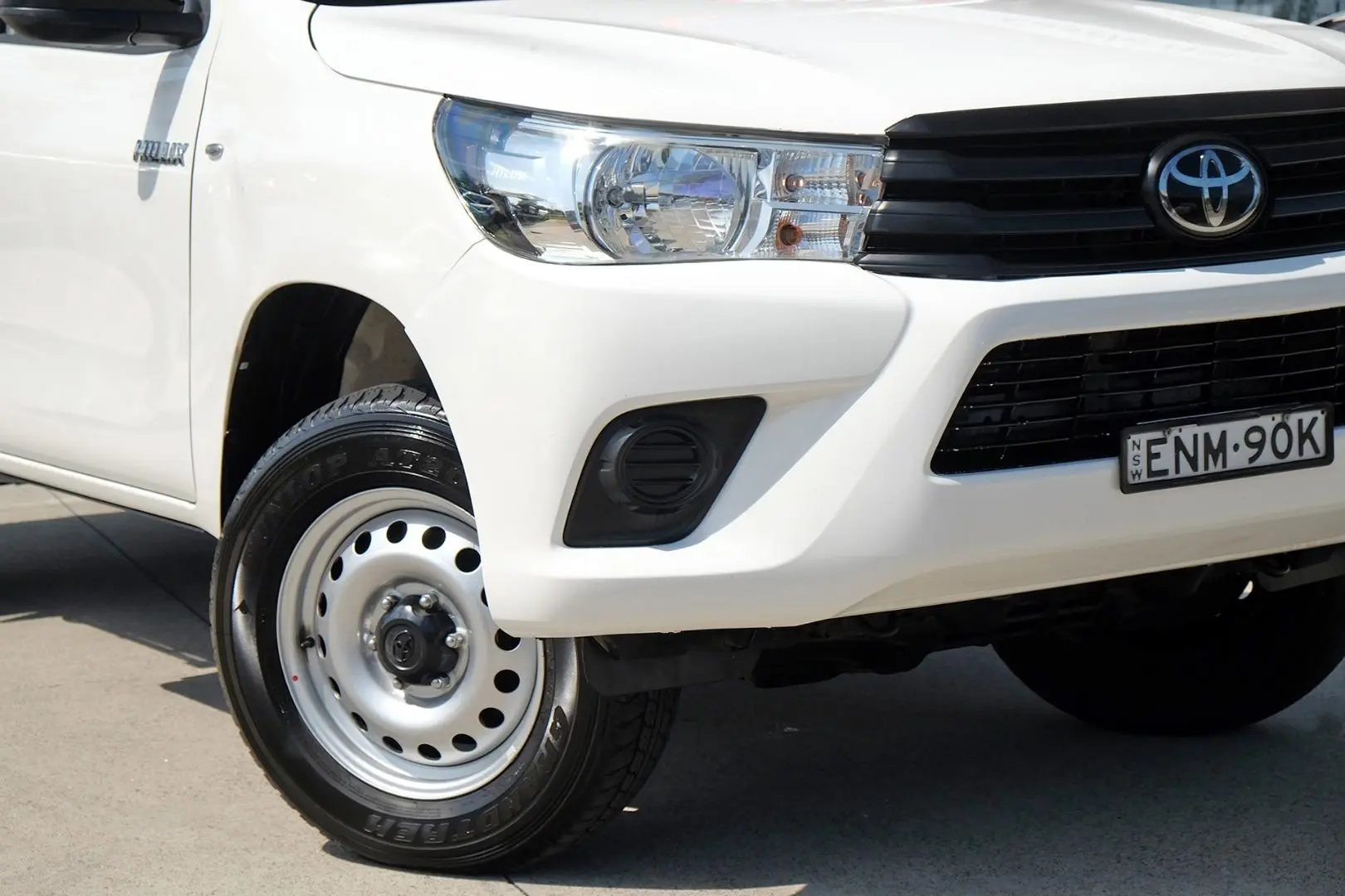 2021 Toyota Hilux Image 6