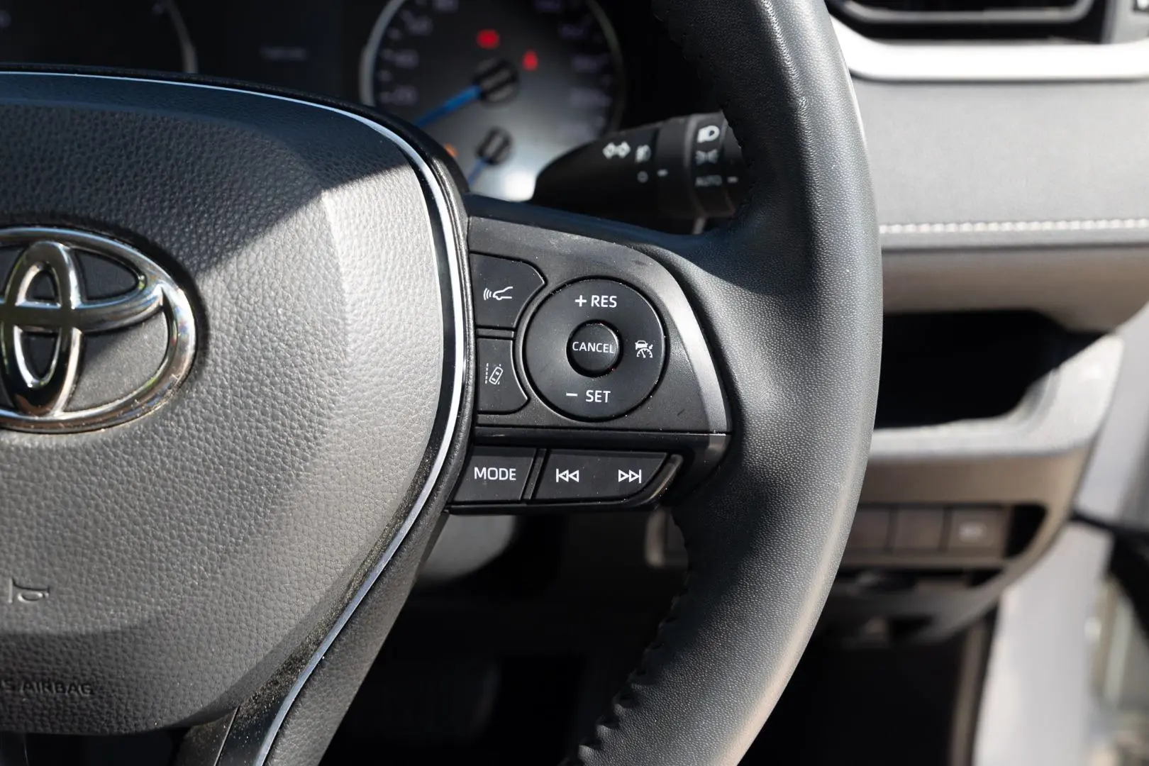 2021 Toyota RAV4 Gallery Image 16
