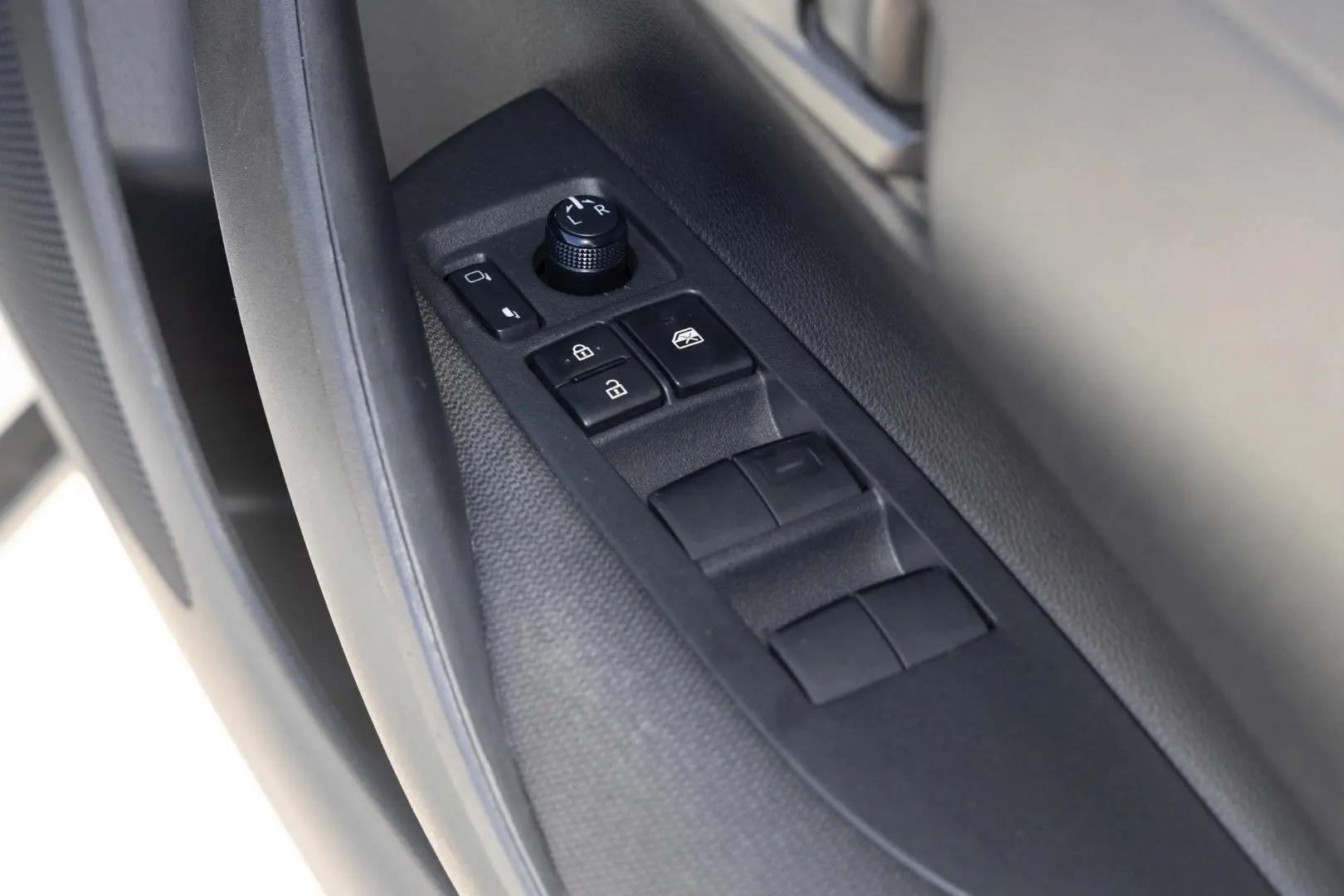 2020 Toyota Corolla Gallery Image 18