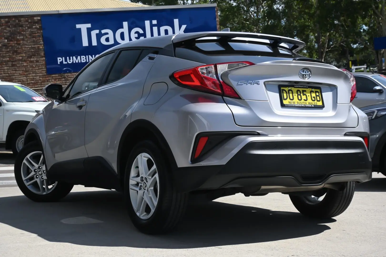 2020 Toyota C-HR Gallery Image 2