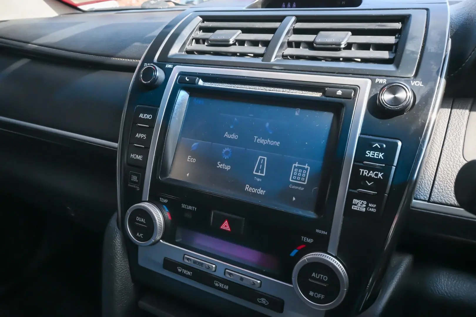 2016 Toyota Camry Gallery Image 17