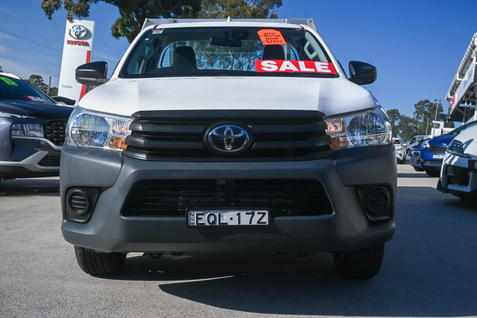 2021 Toyota Hilux Gallery Image 4