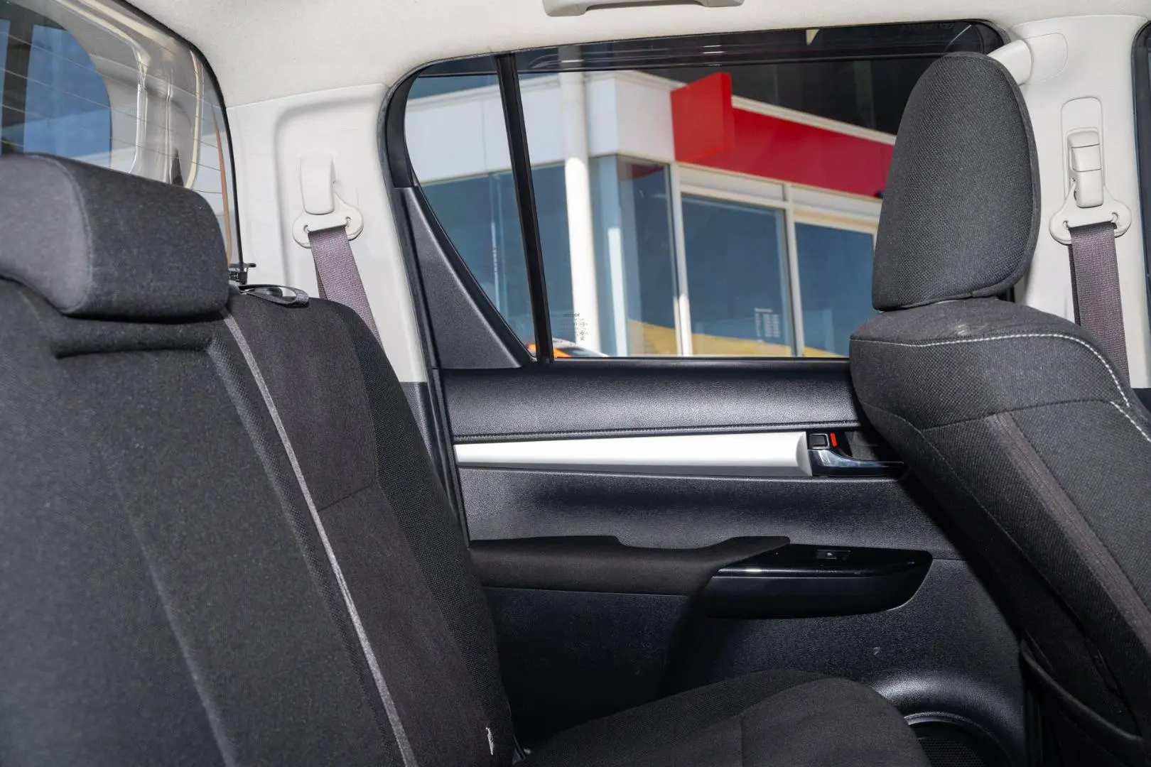 2020 Toyota Hilux Gallery Image 9