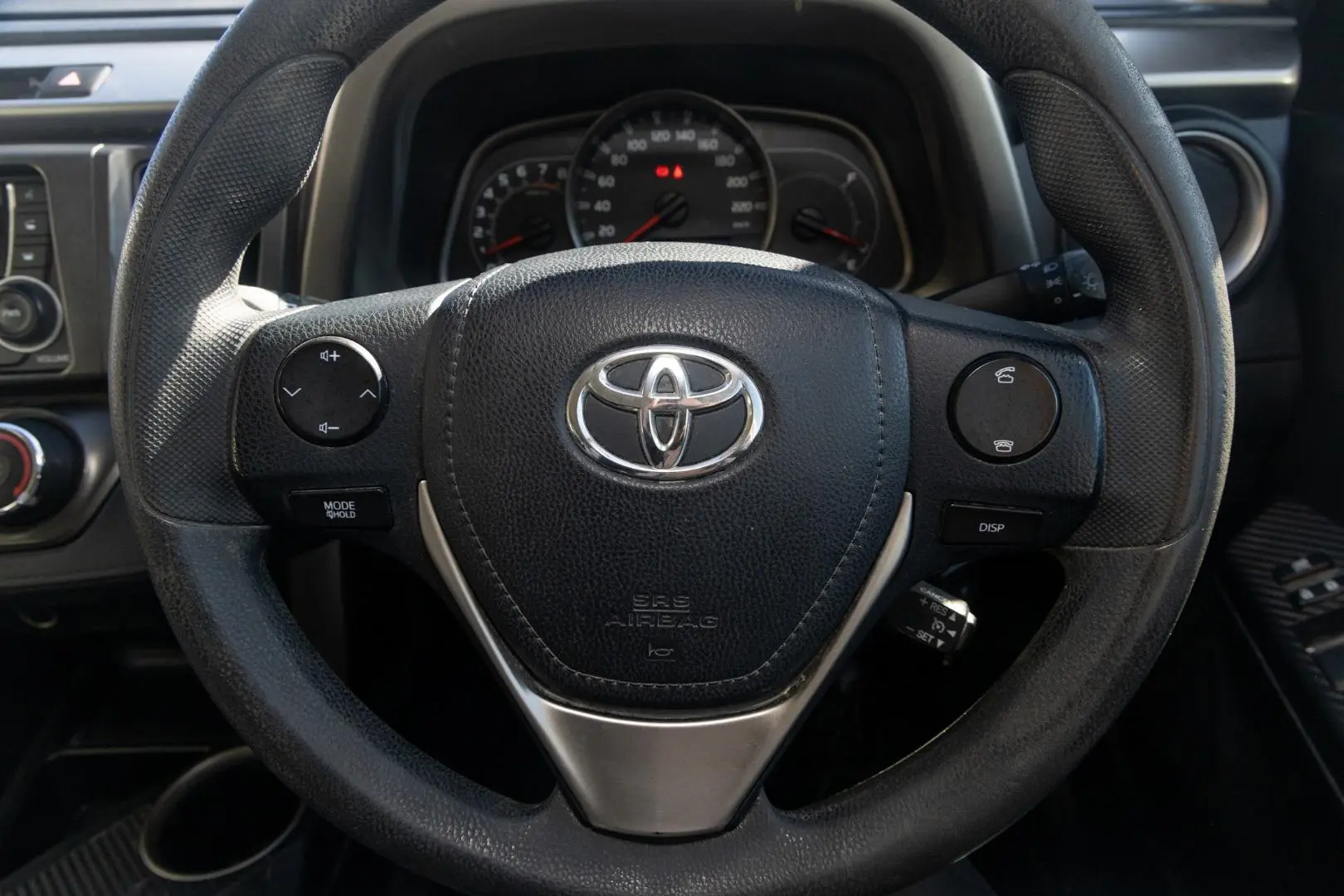 2013 Toyota RAV4 Gallery Image 10