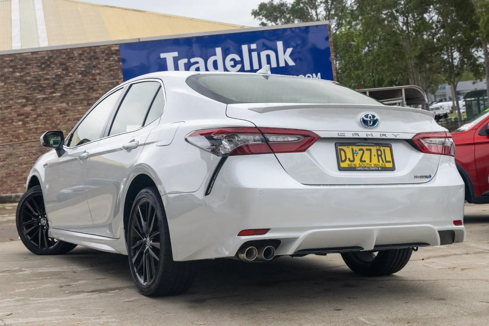 2023 Toyota Camry Gallery Image 2