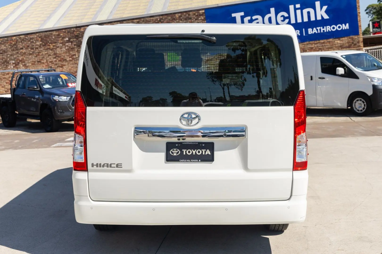 2024 Toyota Hiace Gallery Image 5