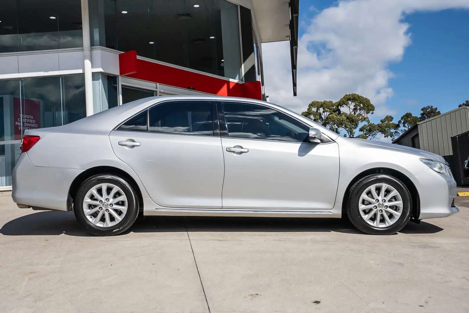 2014 Toyota Aurion Gallery Image 3
