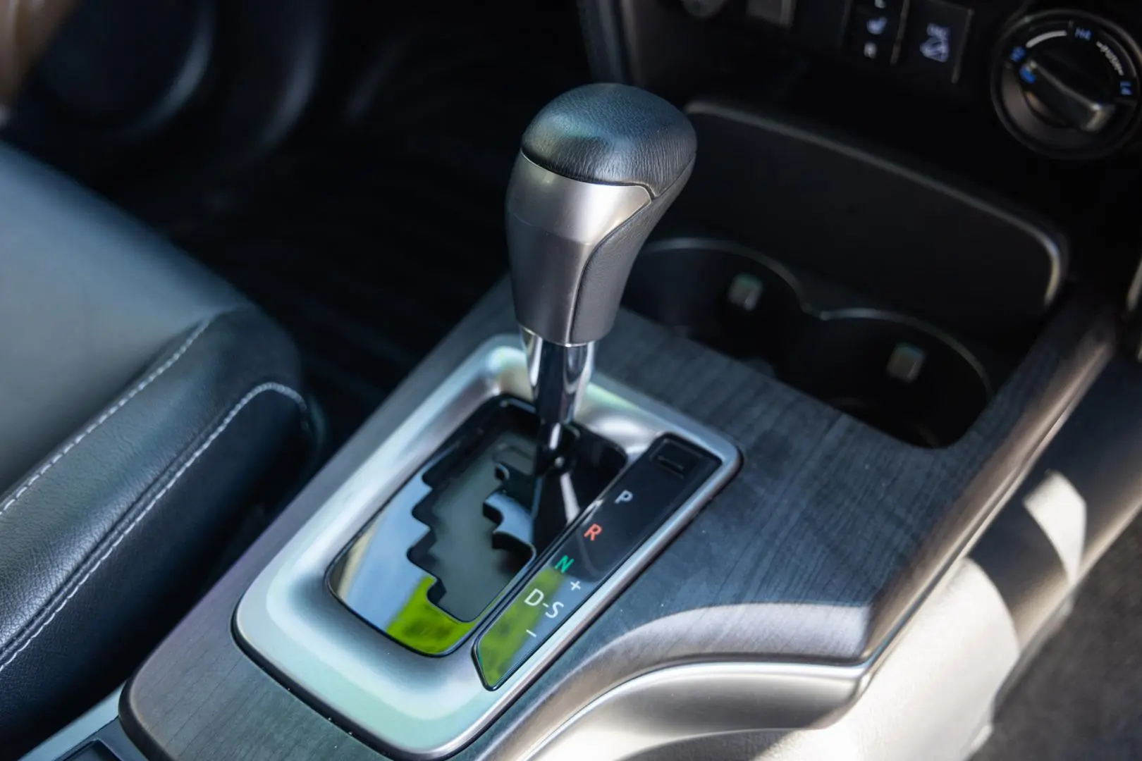 2022 Toyota Fortuner Gallery Image 10