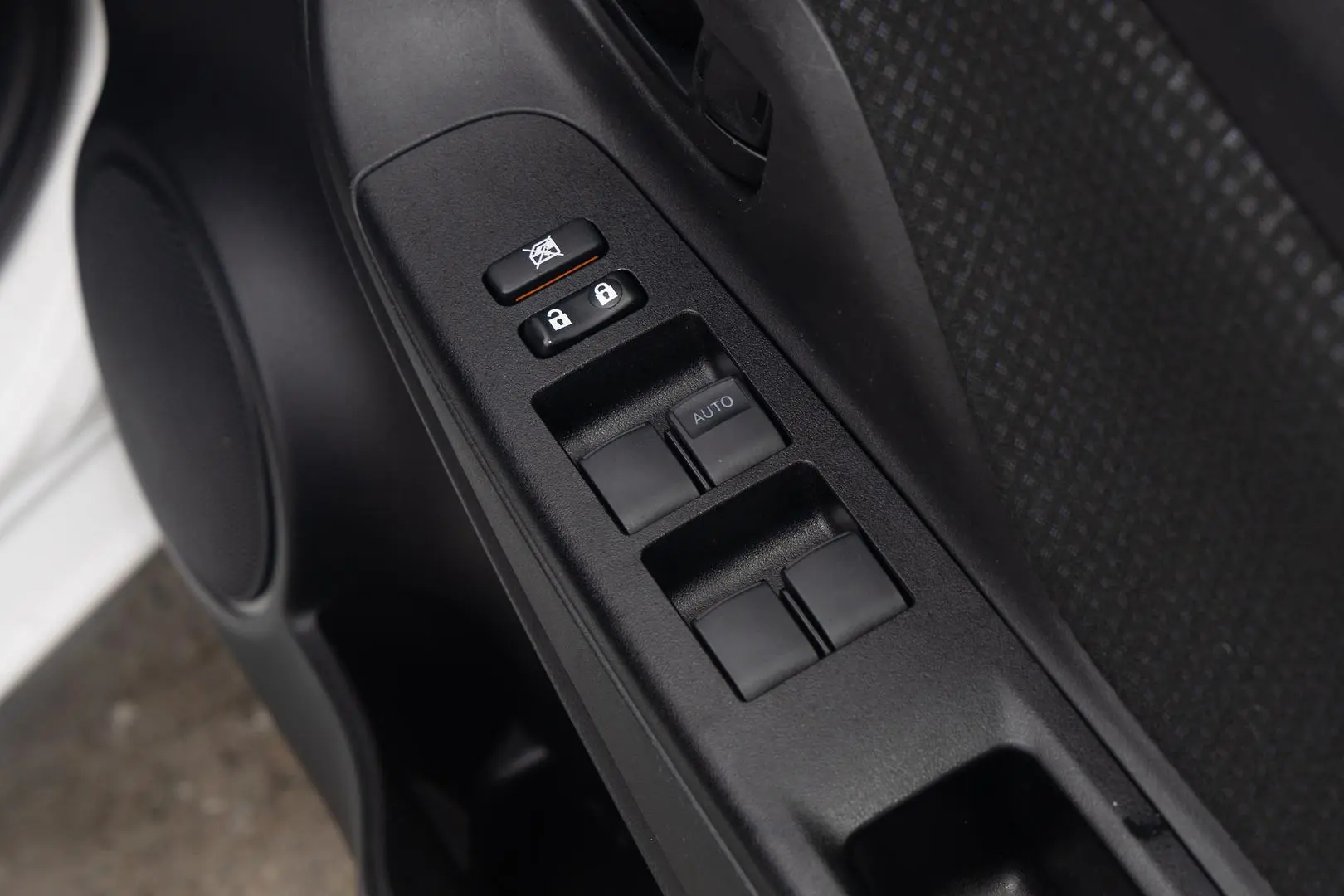 2019 Toyota Yaris Gallery Image 7