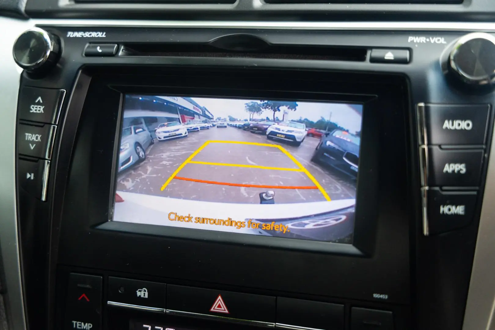 2016 Toyota Aurion Gallery Image 12