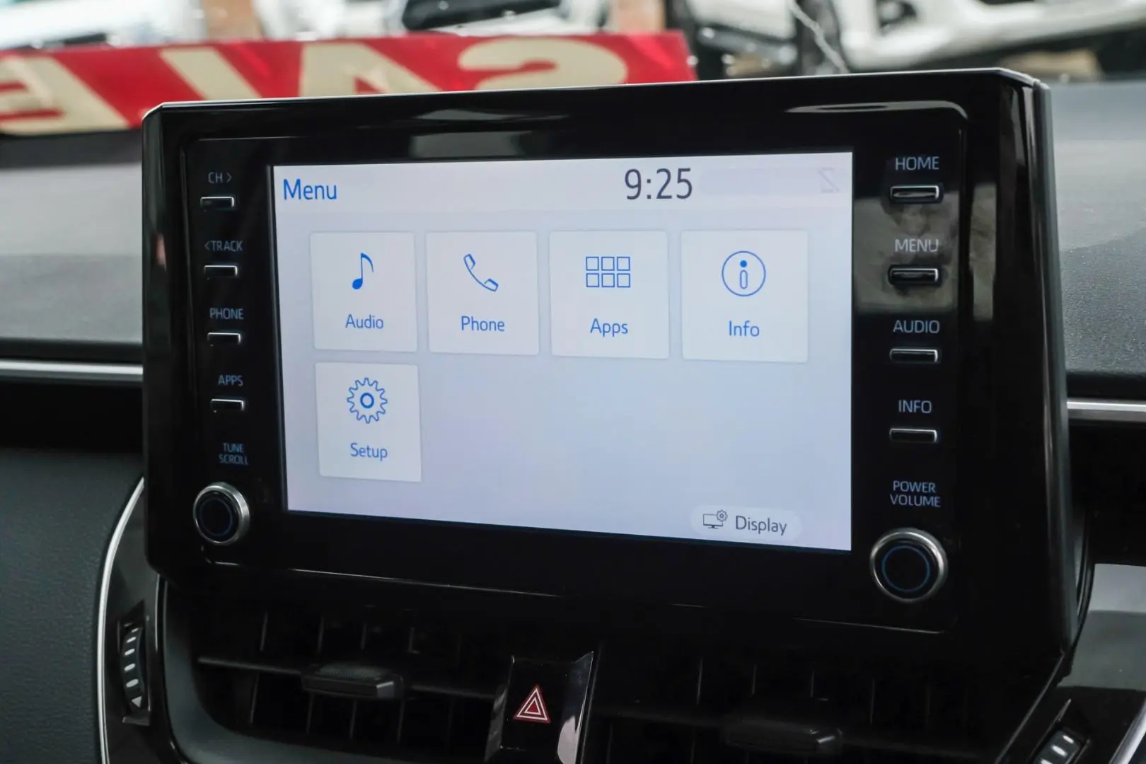 2018 Toyota Corolla Gallery Image 11