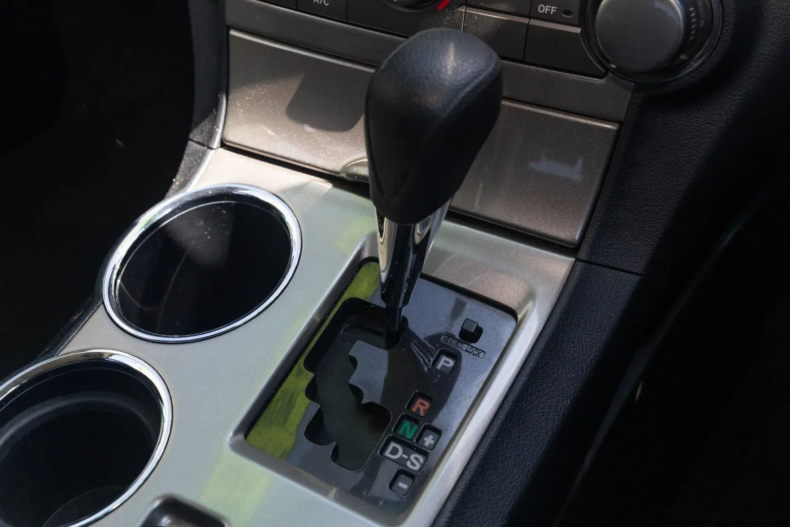 2012 Toyota Kluger Gallery Image 17