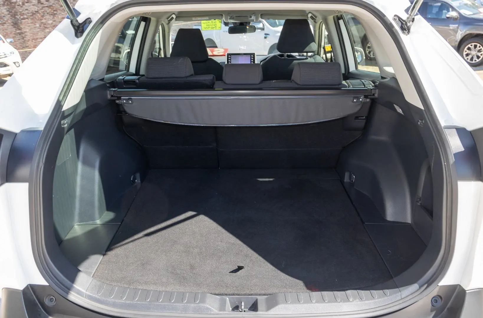 2021 Toyota RAV4 Gallery Image 14