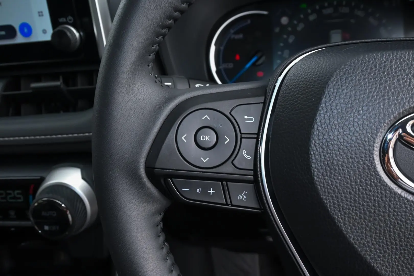 2024 Toyota RAV4 Gallery Image 12