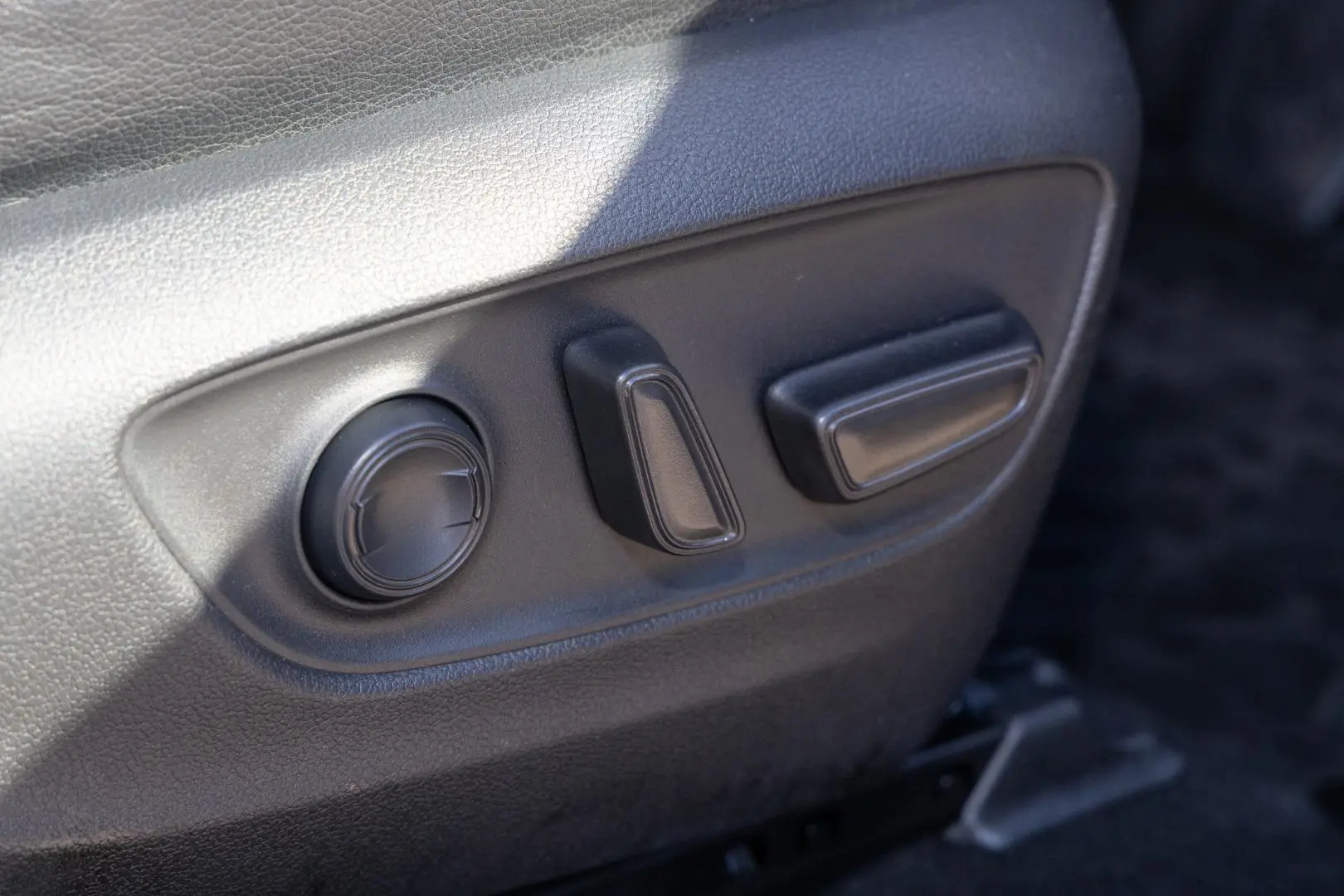2019 Toyota RAV4 Gallery Image 21