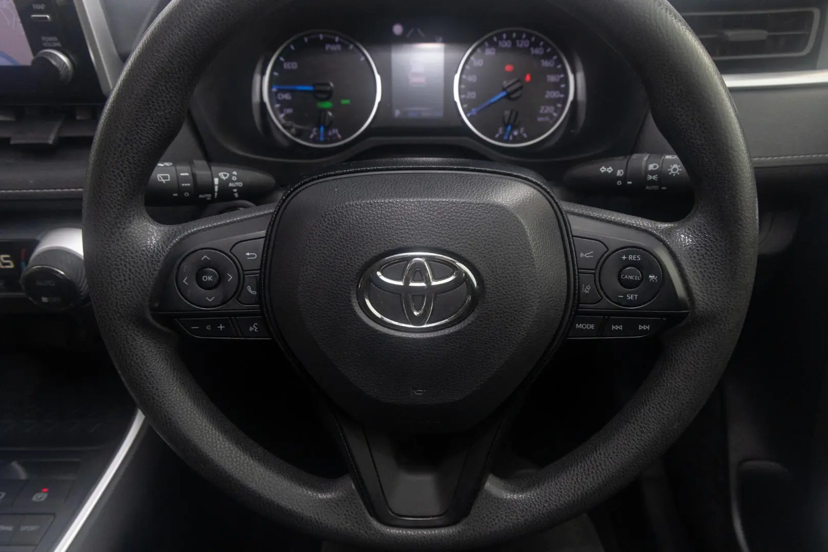2020 Toyota RAV4 Gallery Image 10