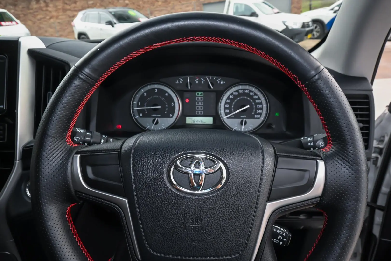 2016 Toyota Landcruiser Gallery Image 12