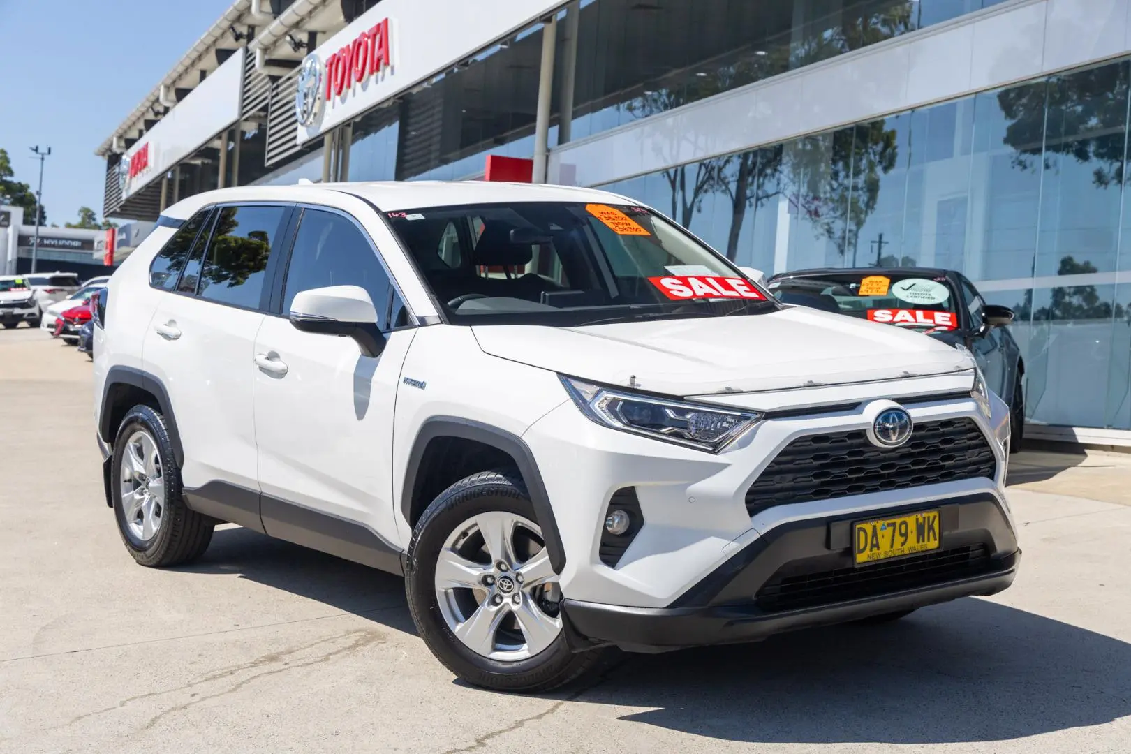 2021 Toyota RAV4 Gallery Image 1
