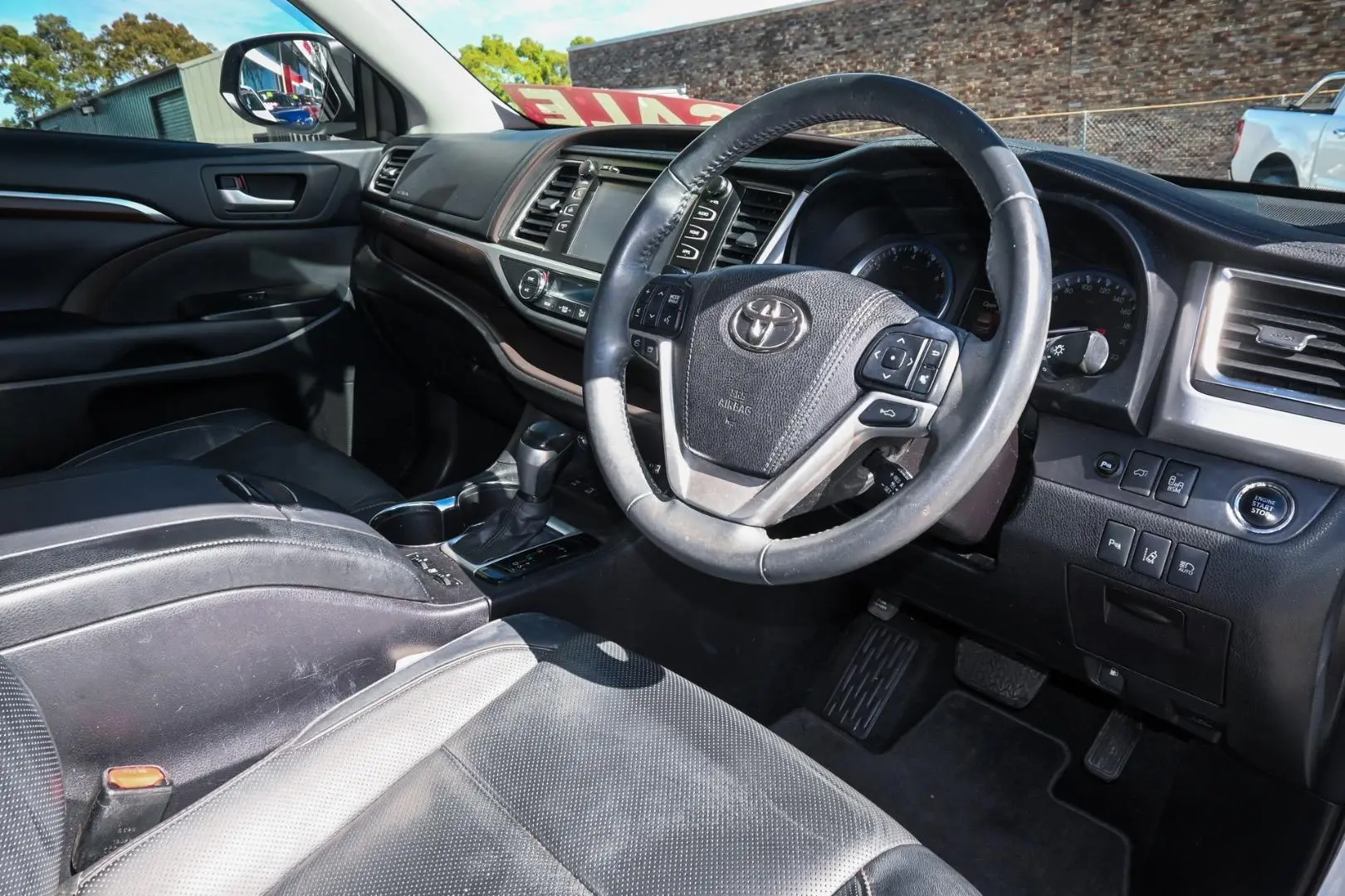 2016 Toyota Kluger Gallery Image 7