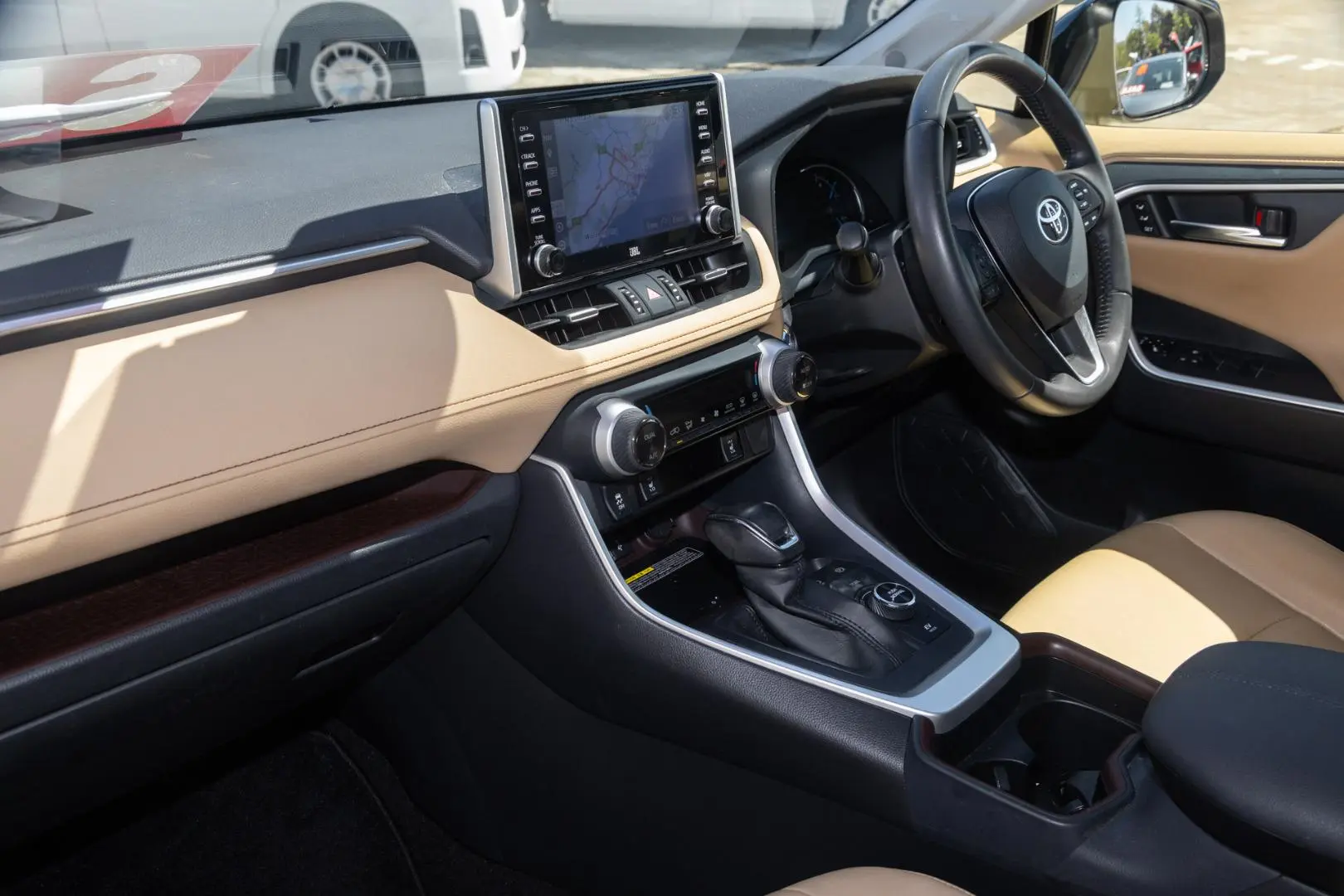 2021 Toyota RAV4 Gallery Image 8