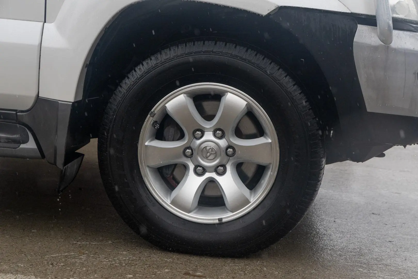 2004 Toyota Landcruiser Prado Gallery Image 24