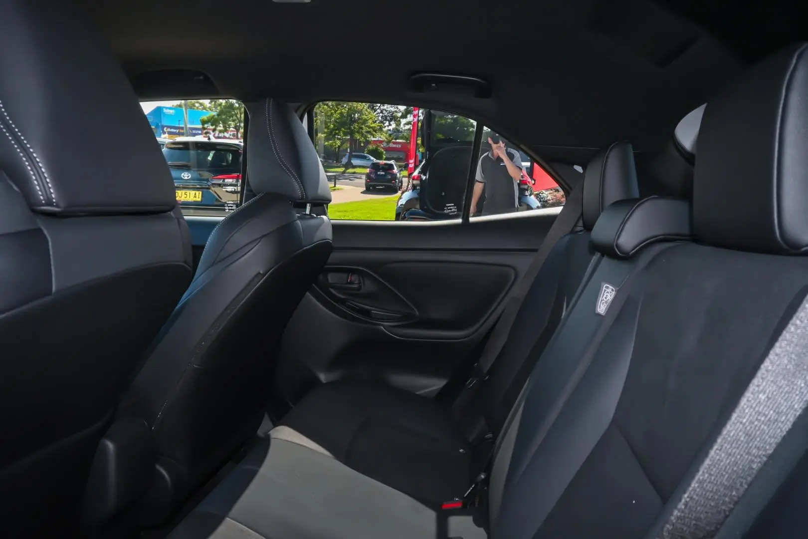 2025 Toyota Yaris Cross Gallery Image 9