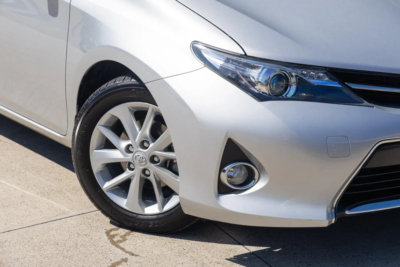 2013 Toyota Corolla Gallery Image 6