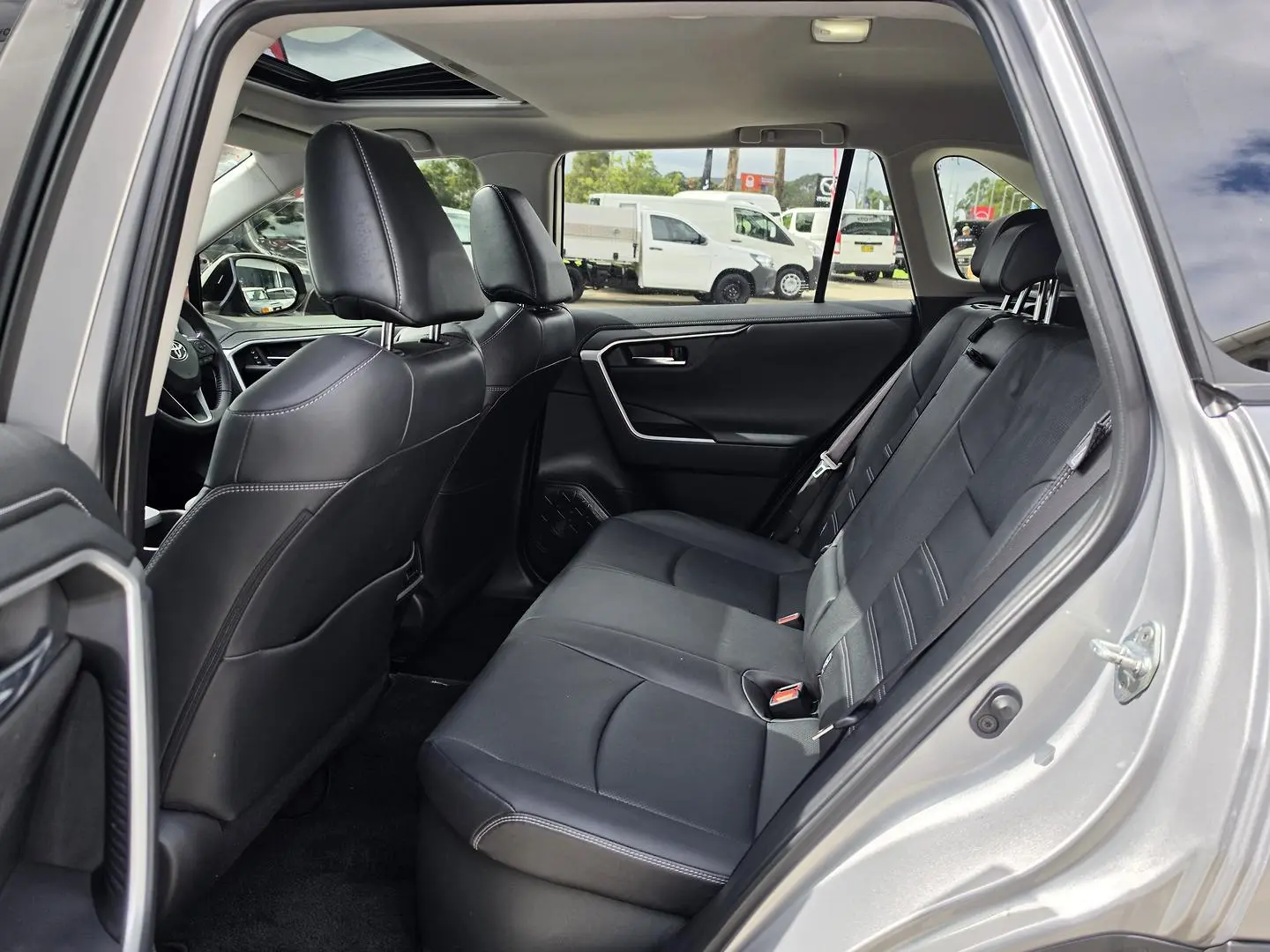 2023 Toyota RAV4 Gallery Image 19