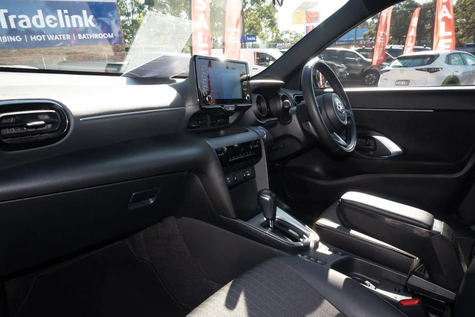 2022 Toyota Yaris Cross Gallery Image 8