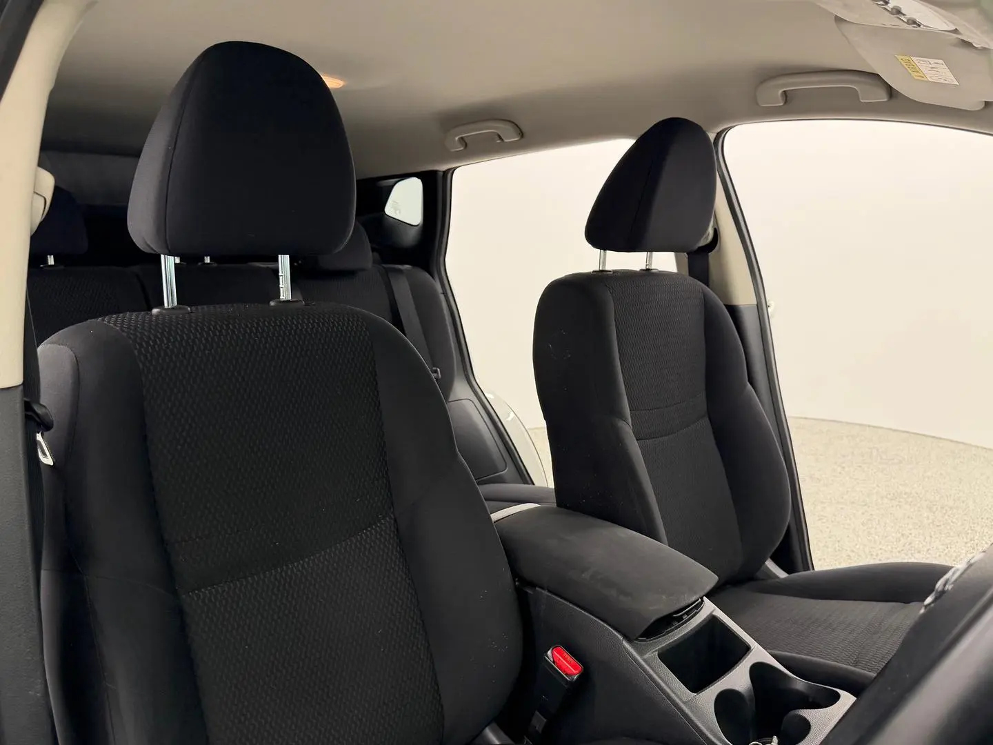 2017 Nissan QASHQAI Gallery Image 22