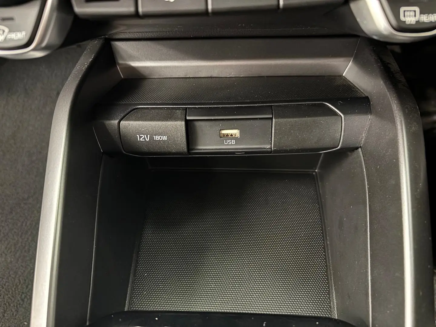 2022 Kia Stonic Gallery Image 31