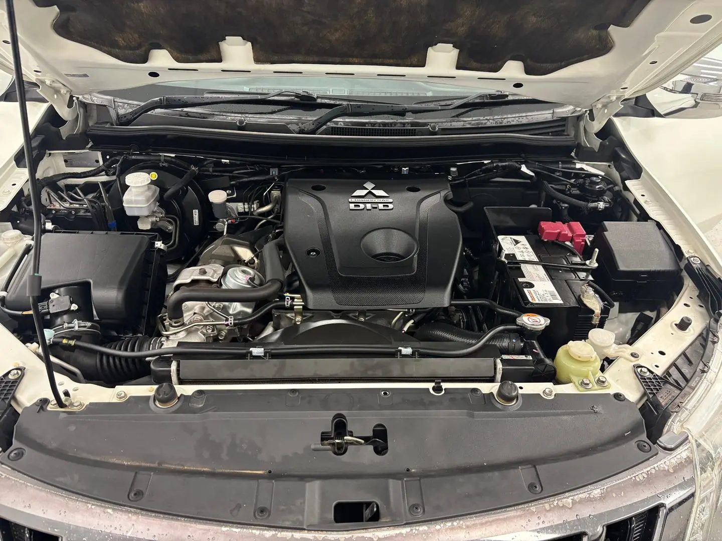 2017 Mitsubishi Triton Gallery Image 15