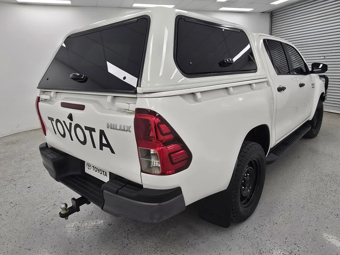 2020 Toyota Hilux Gallery Image 3