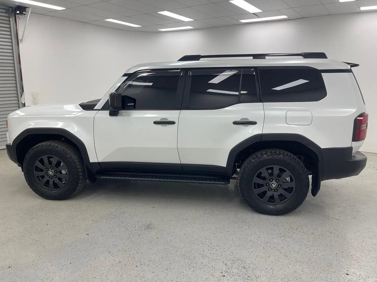 2024 Toyota Landcruiser Prado Gallery Image 6