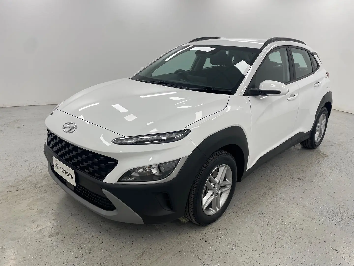 2023 Hyundai Kona Gallery Image 7