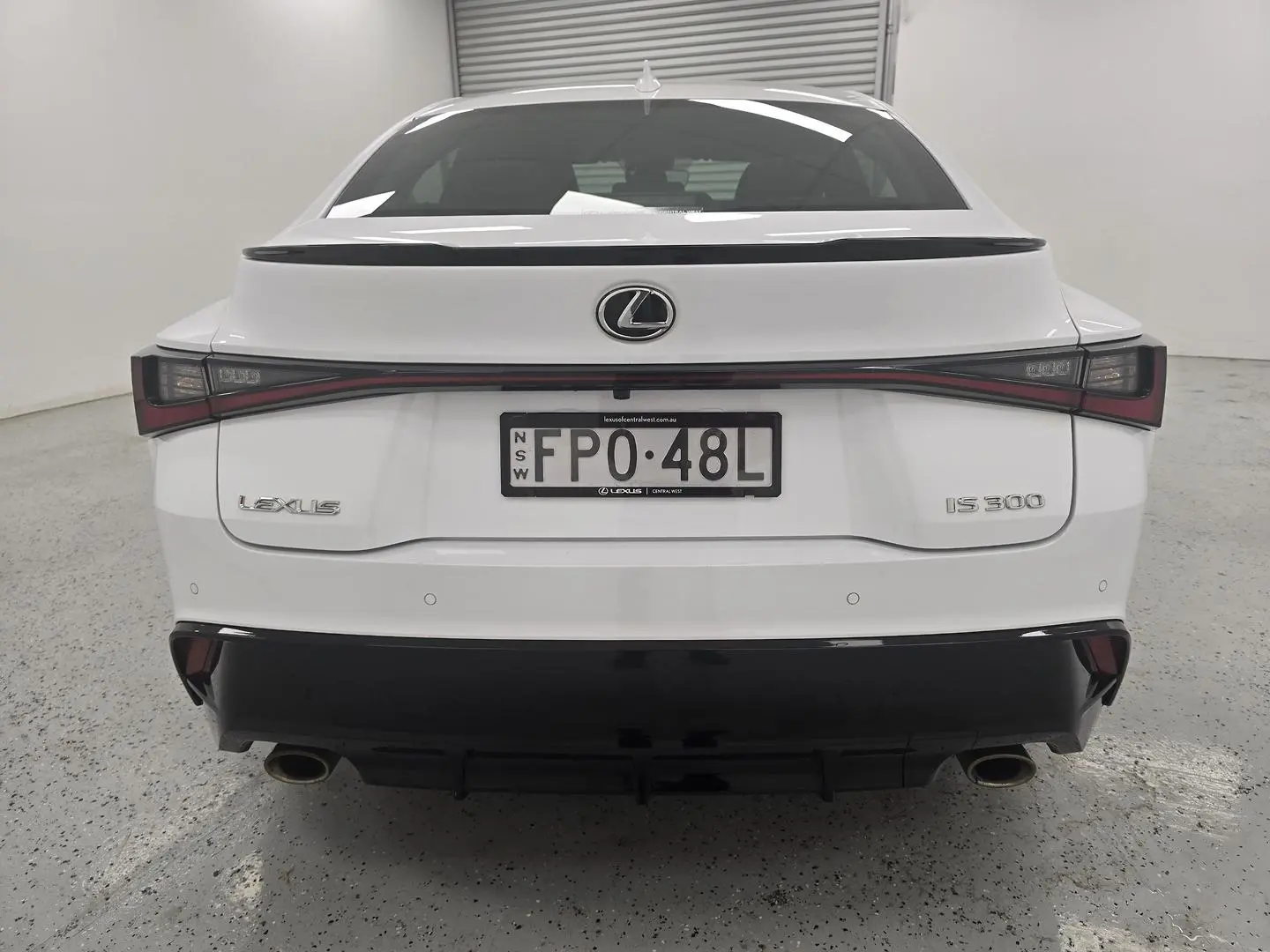 2021 Lexus IS Gallery Image 4