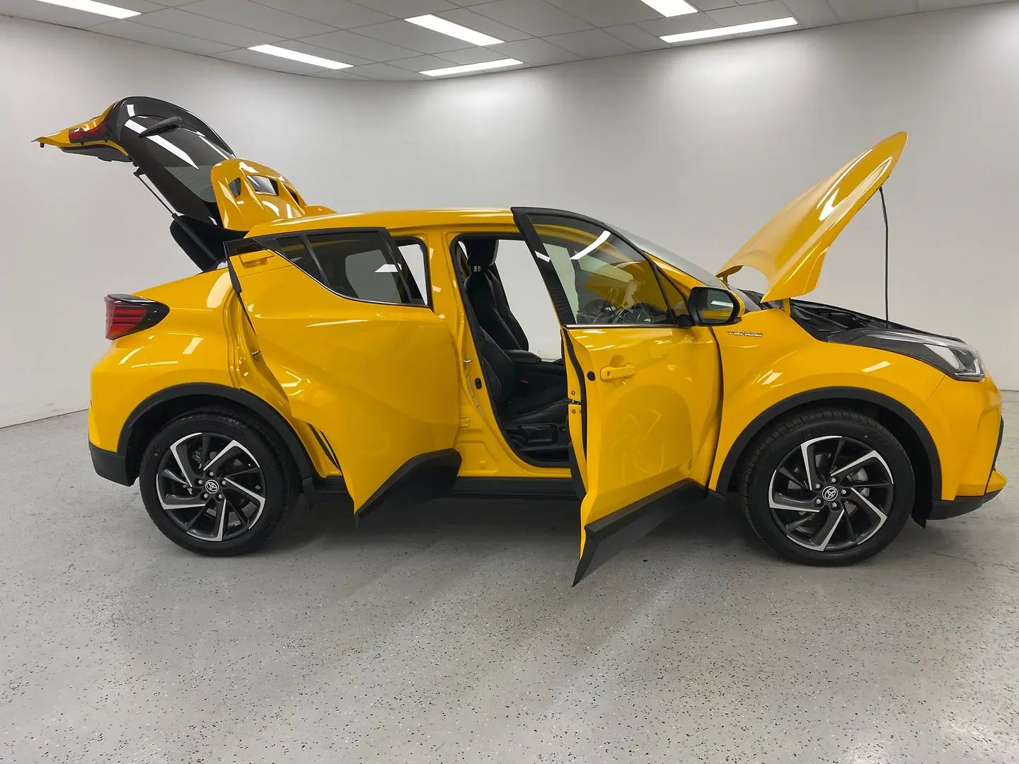 2019 Toyota C-HR Image 10