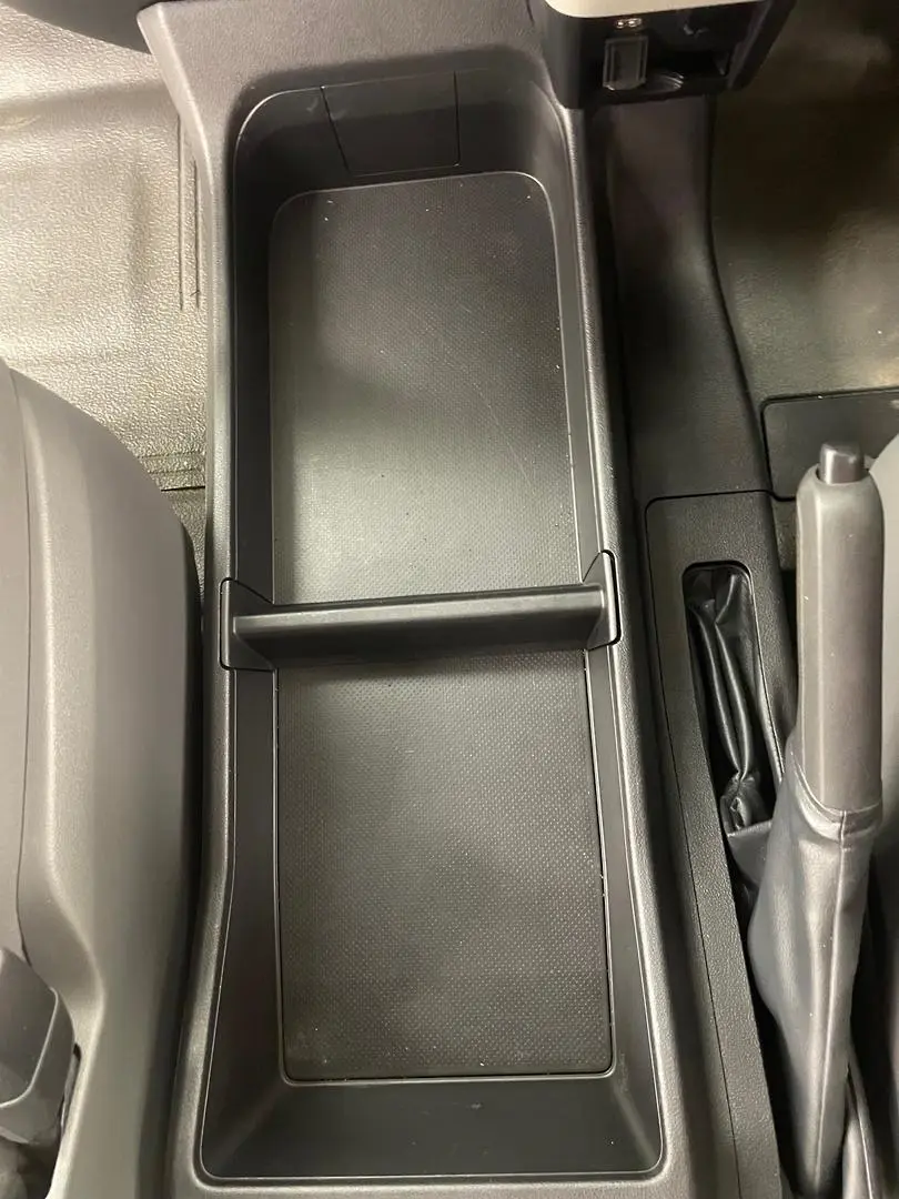 2019 Toyota Hiace Gallery Image 21