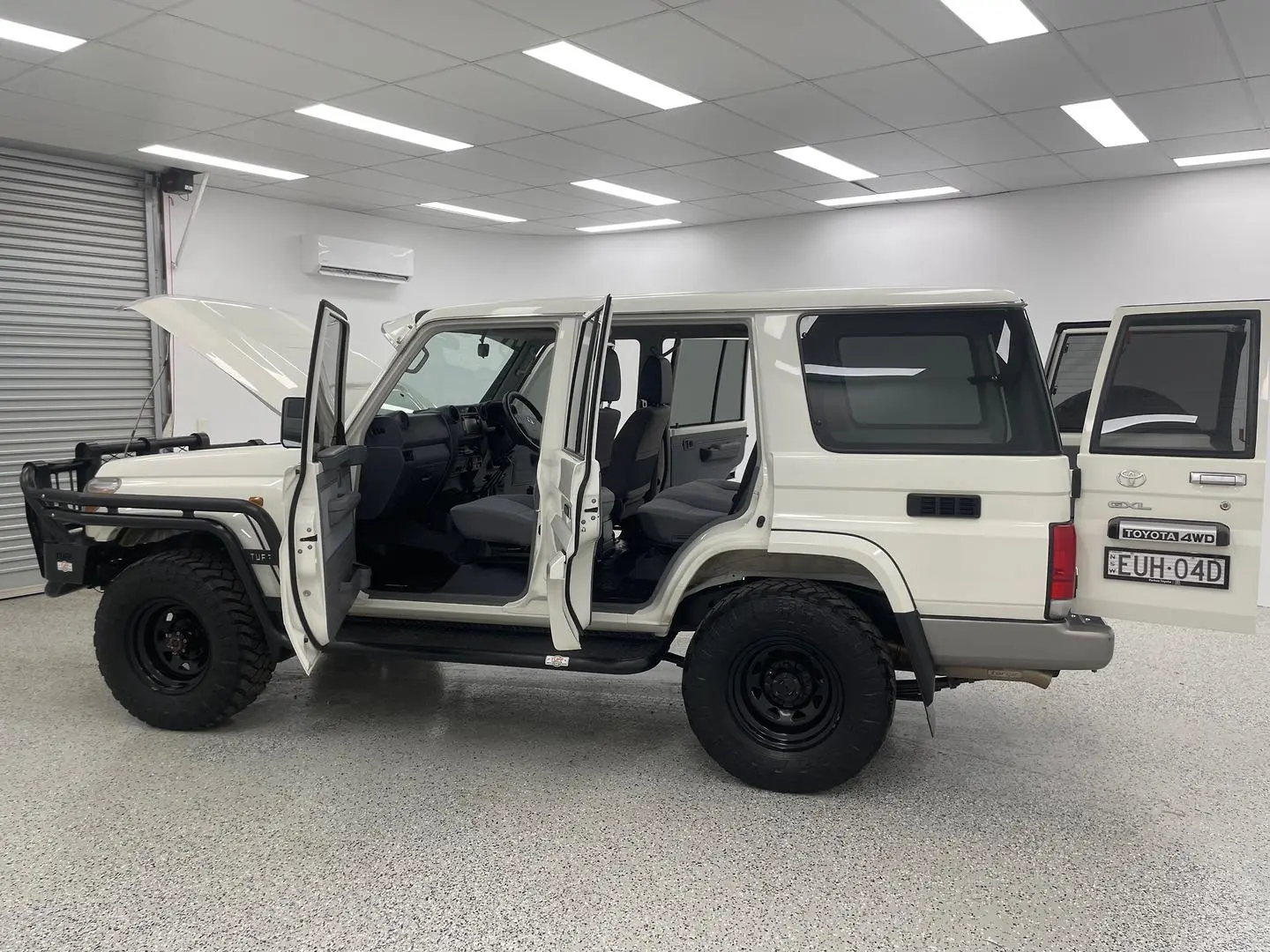 2022 Toyota Landcruiser Gallery Image 9