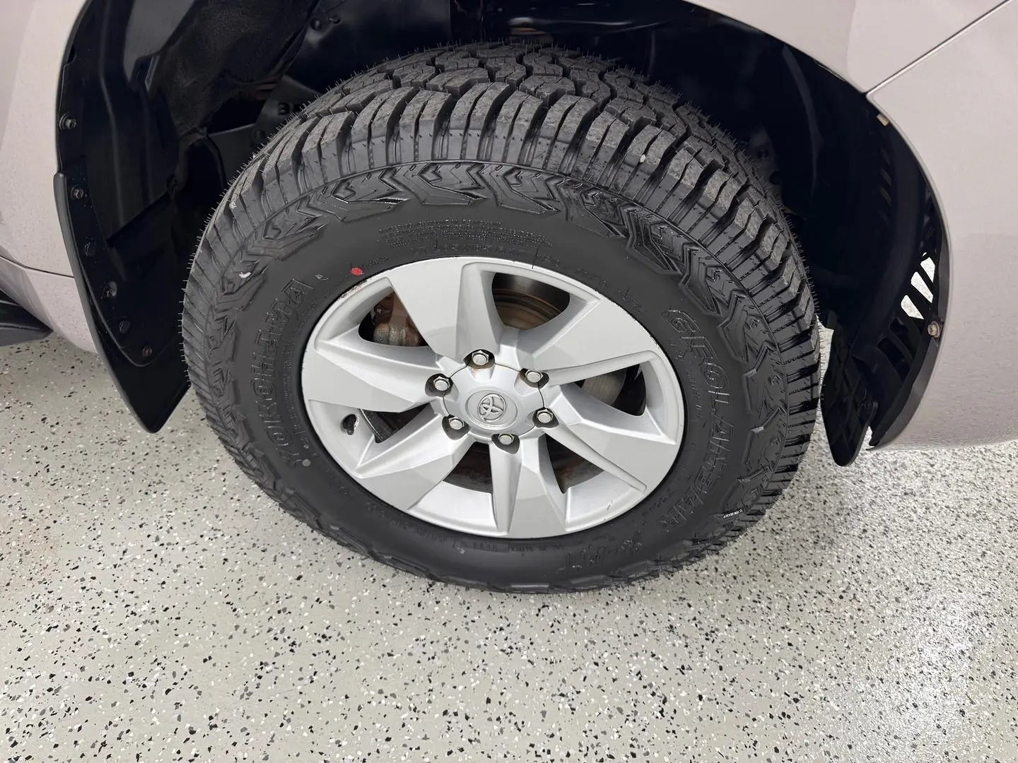 2023 Toyota Landcruiser Prado Gallery Image 15