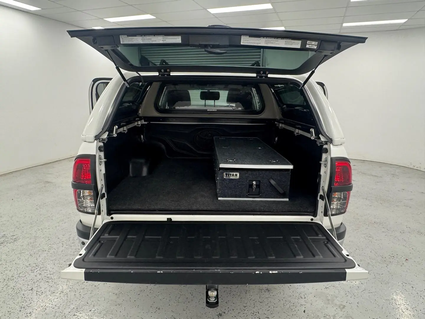 2018 Toyota Hilux Gallery Image 10