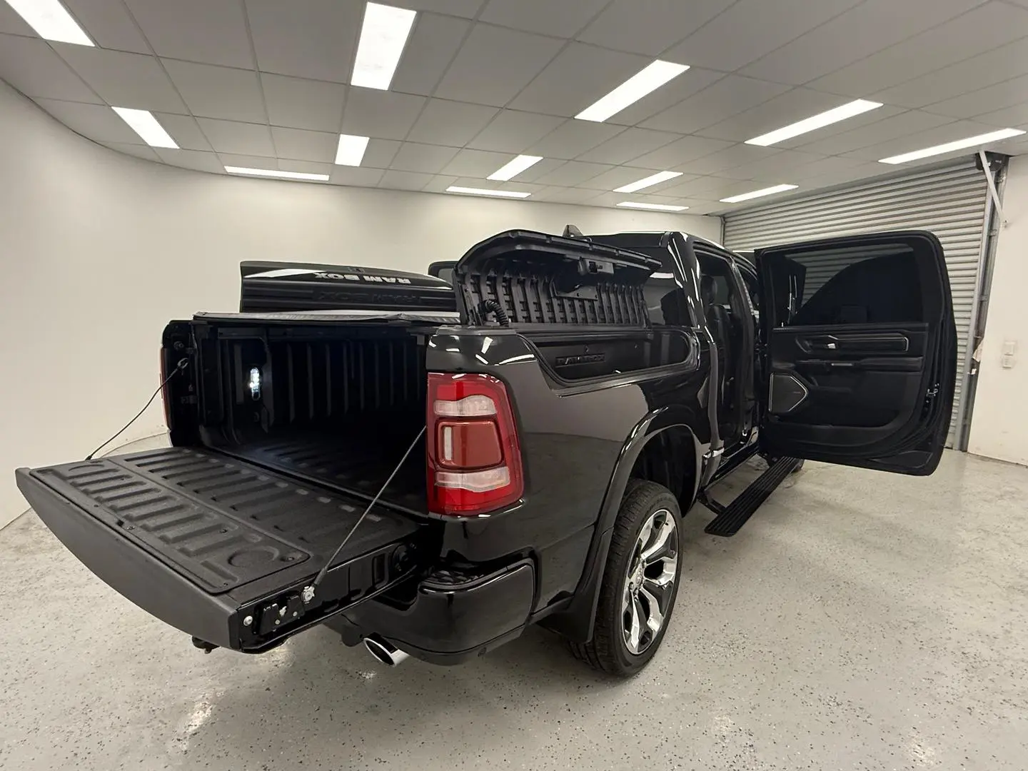 2021 RAM 1500 Gallery Image 14
