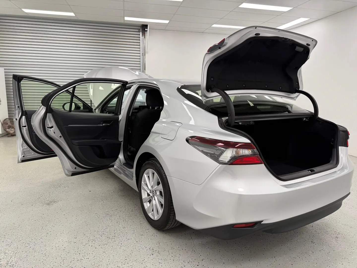 2024 Toyota Camry Gallery Image 13