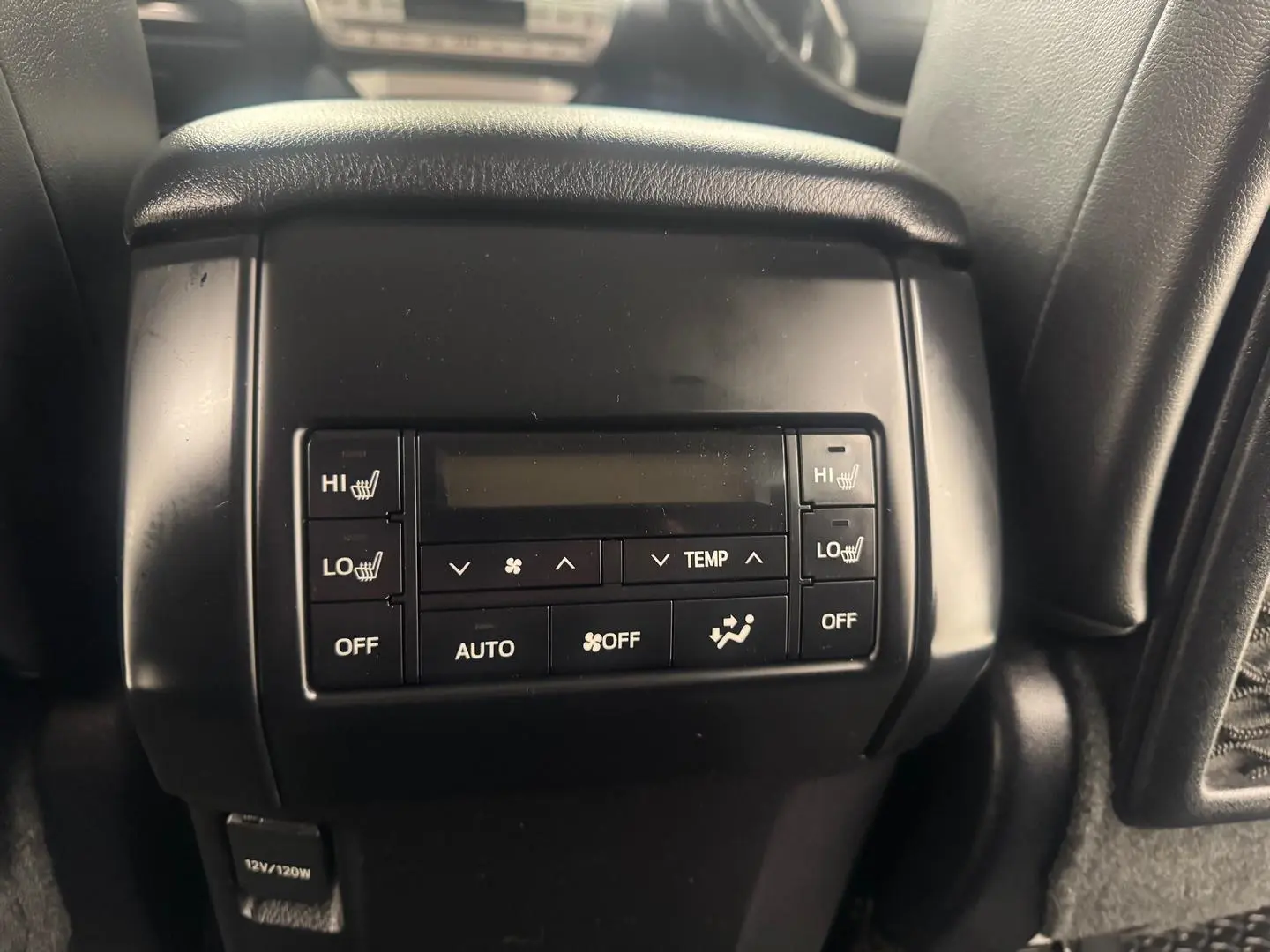 2019 Toyota Landcruiser Prado Gallery Image 31