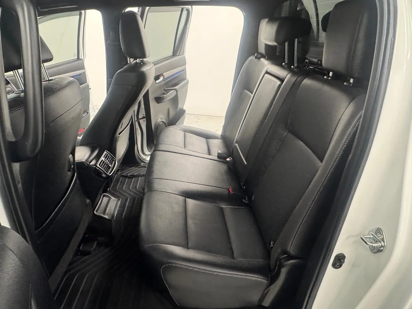 2023 Toyota Hilux Gallery Image 31