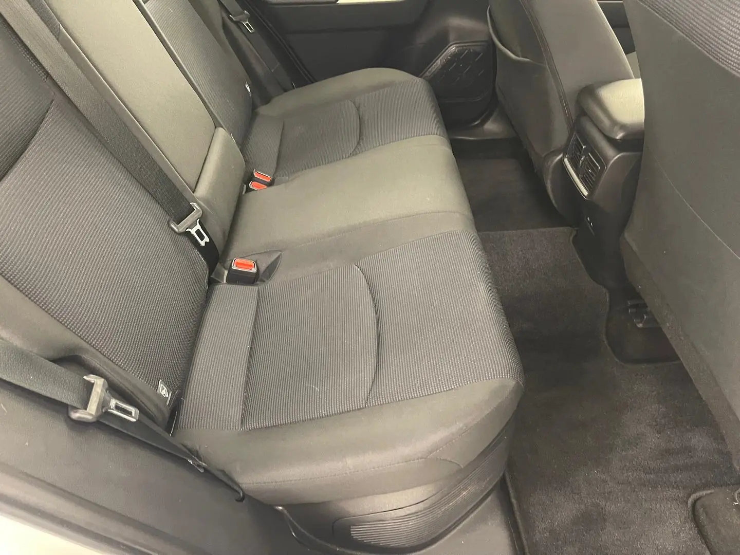 2024 Toyota RAV4 Gallery Image 19