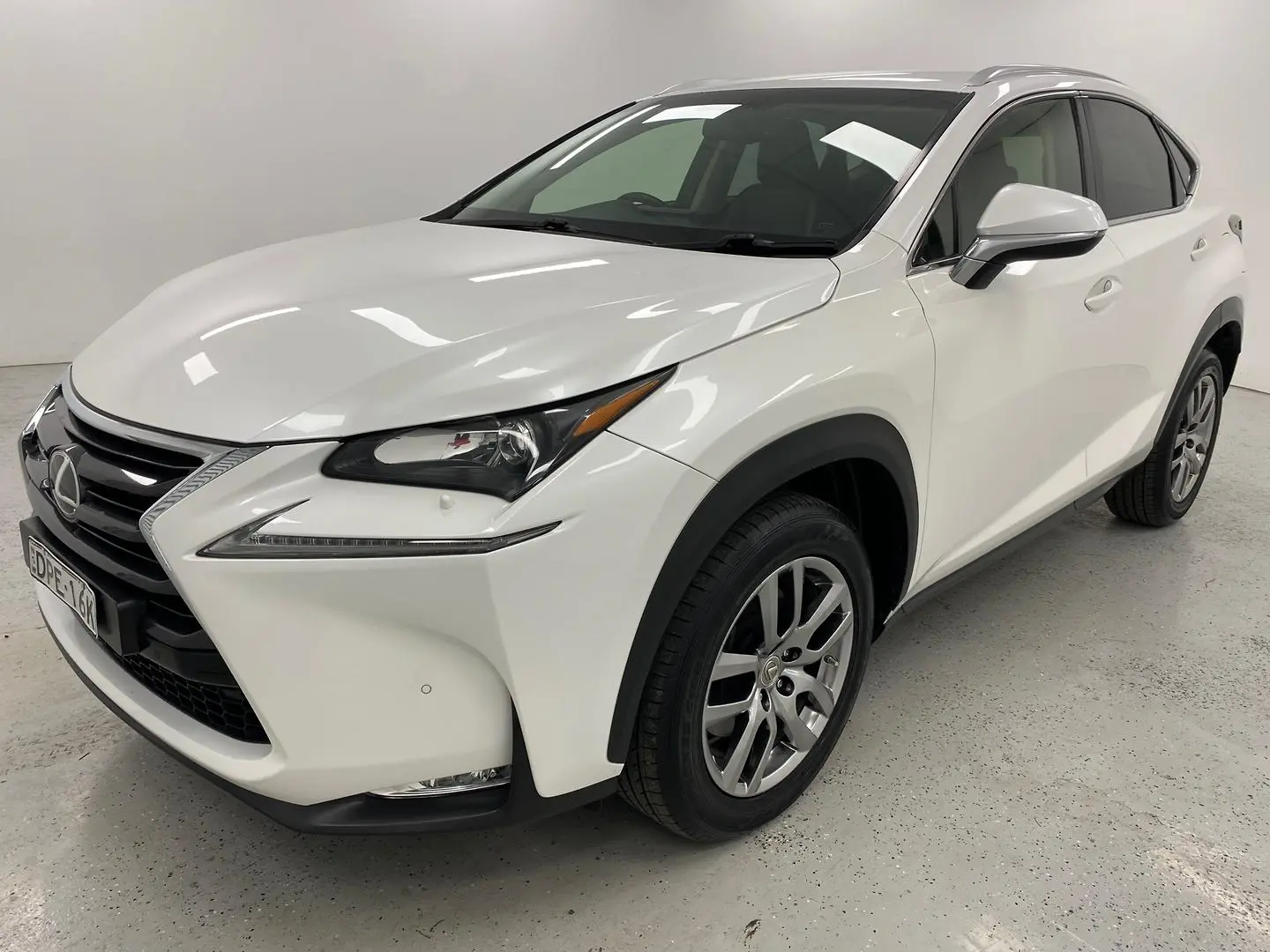 2017 Lexus NX Image 7