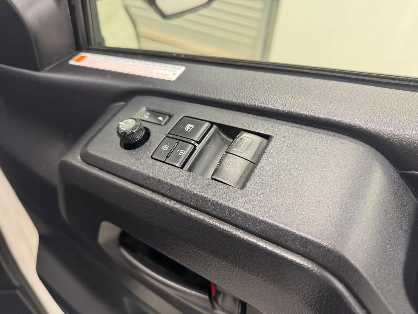 2023 Toyota Hiace Gallery Image 16