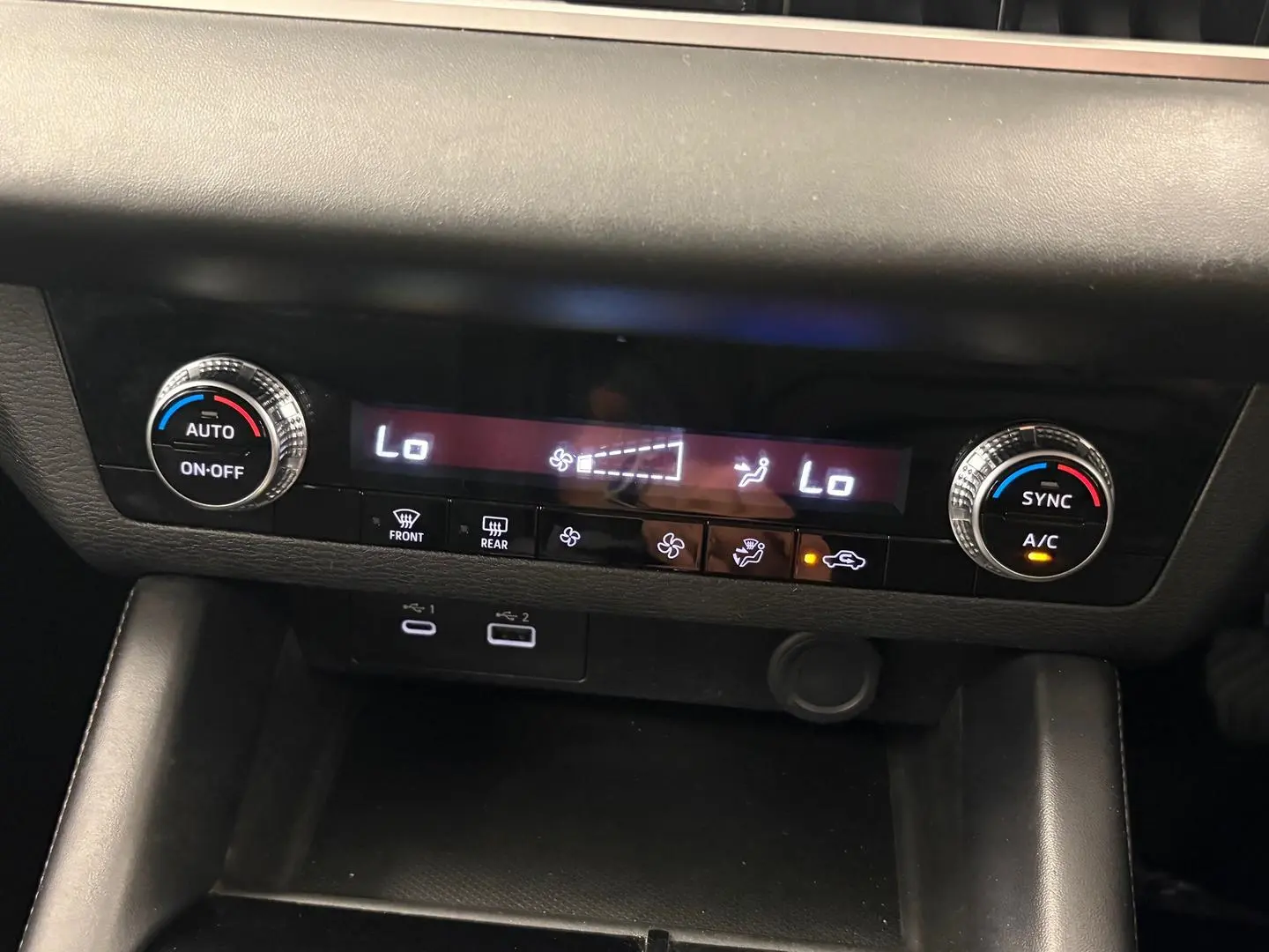 2022 Mitsubishi Outlander Gallery Image 27